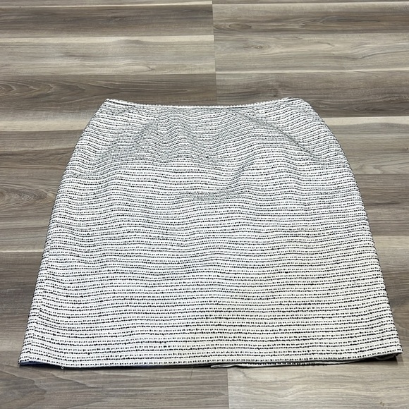 Calvin Klein white and silver skirt size 14 - Picture 2 of 7
